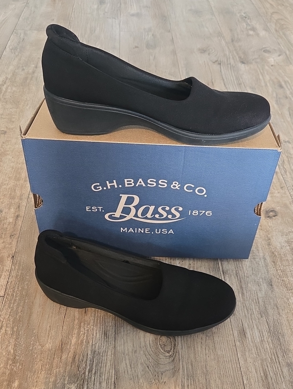 G.H. Bass & Co. Donna In Black